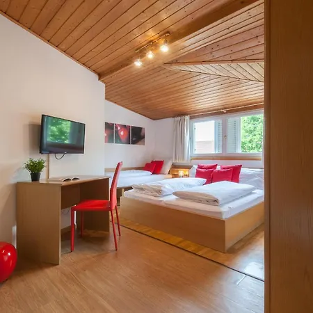 Hanni Bed & Breakfast 3*